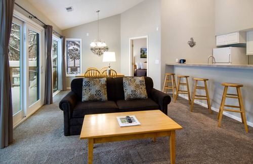 Bellaire Condo | Stunning Creekside Condo at Shanty Creek w/short drive to Short's