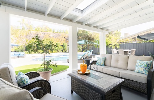 Bay Ho House | Stunning custom all new resort like, 5 luxury Private heated pool, near beach