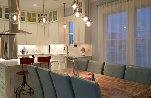 Beachtown House | STUNNING! CUSTOM BEACH HOUSE, HOT TUB, BEACH JUST STEPS AWAY