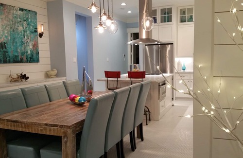 Beachtown House | STUNNING! CUSTOM BEACH HOUSE, HOT TUB, BEACH JUST STEPS AWAY