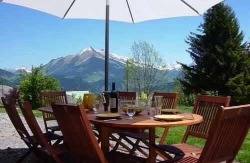 Leysin Ski Chalet | Stunning detached chalet with a large garden and views, Swiss Alps for 11 people
