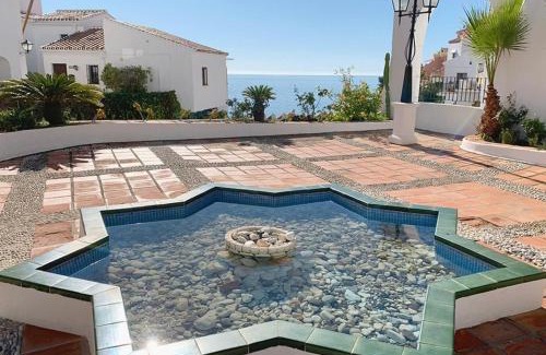 Chimenea Apartment | Stunning Duplex in Capistrano Playa, Nerja
