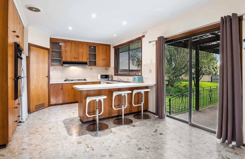Canadian House | Stunning Family Friendly 4BR Holiday Home