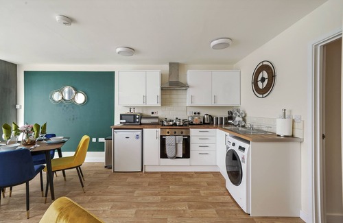 New Forest District Condo | Stunning Gems of Southampton - 23B