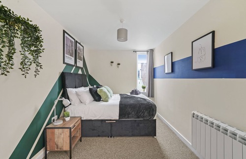 New Forest District Condo | Stunning Gems of Southampton - 23B