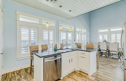 Port Bolivar House | Stunning | Gulf Views | Hot Tub | Group Ready