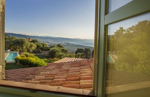 Catute Villa | Stunning hillside villa with pool overlooking the sea