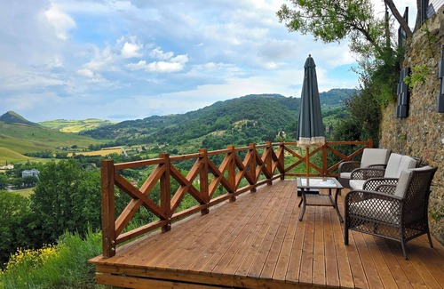 Volterra Villa | Stunning Hilltop Paradise Podere Maiano with AC!