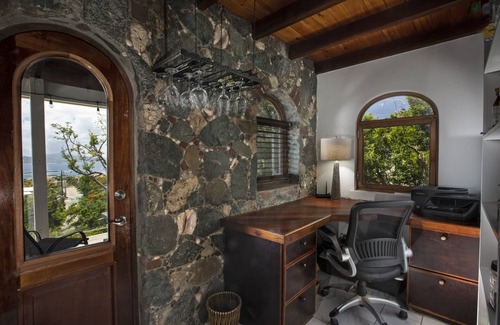 Estate Enighed Villa | Stunning home. Amazing views,6 bdrm, private pool-Cruz Bay Rennovated, Generator
