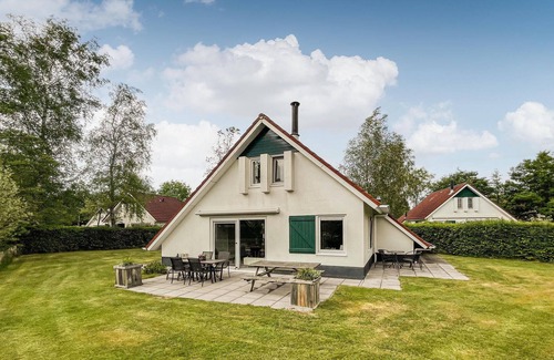 Sint Nicolaasga House | Stunning home in Sint Nicolaasga