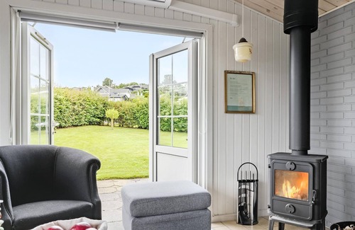 Aabenraa House | Stunning home in Aabenraa with kitchen
