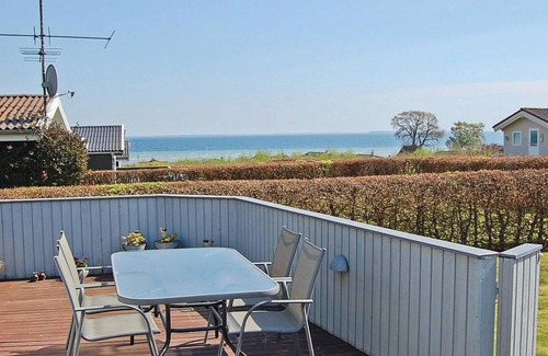 Bjert House | Stunning home in Bjert with kitchen