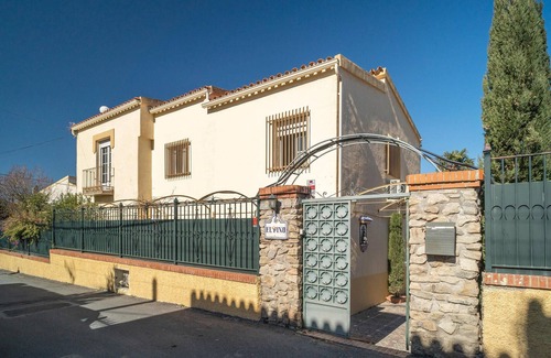 Cajar House | Stunning home in Cájar with WiFi