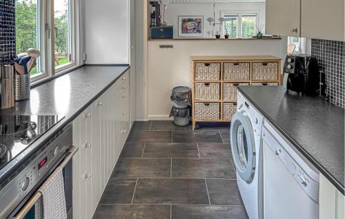 Rendbjerg House | Stunning Home In Egernsund With Wifi