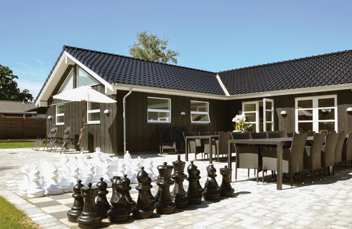 Udsholt House | Stunning home in Gilleleje with sauna