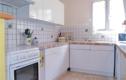 Massugas House | Stunning Home In Massugas