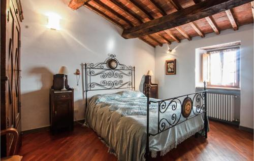 Mazzolla House | Stunning Home In Mazzolla With Wifi