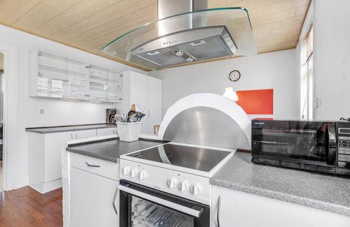 Østermarie House | Stunning home in østermarie with WiFi