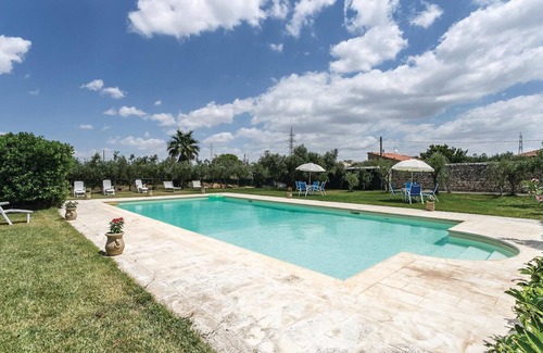 Puntarazzi House | Stunning home in Ragusa