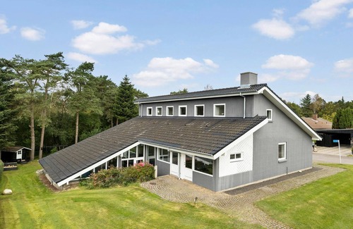 Glyngore House | Stunning home in Roslev with sauna