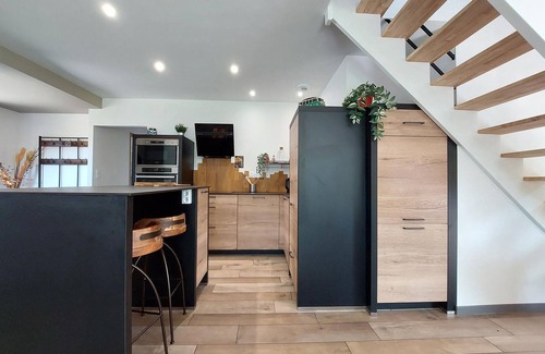 Saint-Jacques House | Stunning home in Sarzeau with WiFi