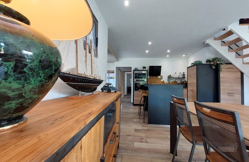 Saint-Jacques House | Stunning home in Sarzeau with WiFi