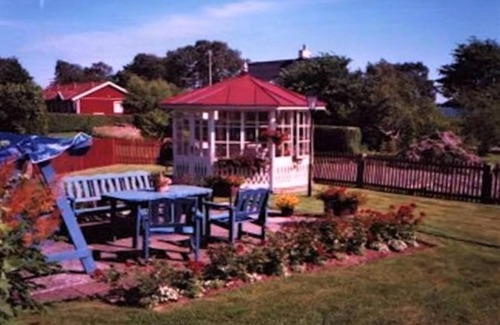Hallevik House | Stunning home in Sölvesborg with 2 Bedrooms, WiFi and Sauna