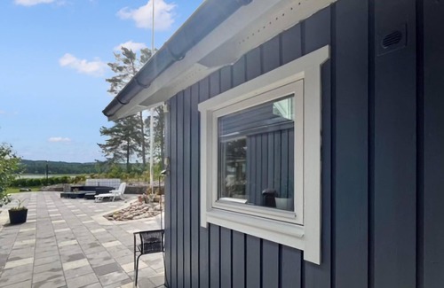 Sunningen House | Stunning home in Uddevalla with kitchen