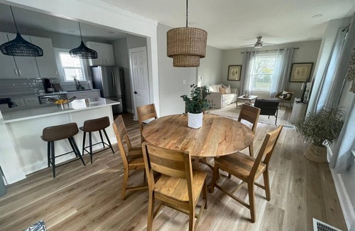 Oakley House | Stunning home in vibrant Oakley