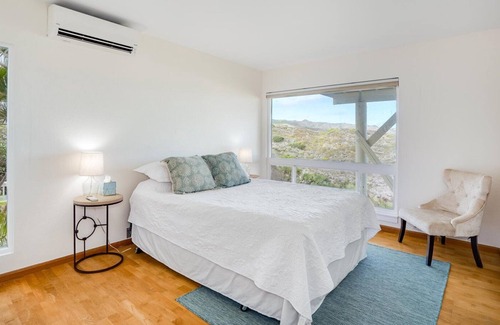 Hawaii Kai House | STUNNING HOME w/ MOUNTAIN AND OCEAN VIEWS - DISCOUNTED SEPT & OCT!
