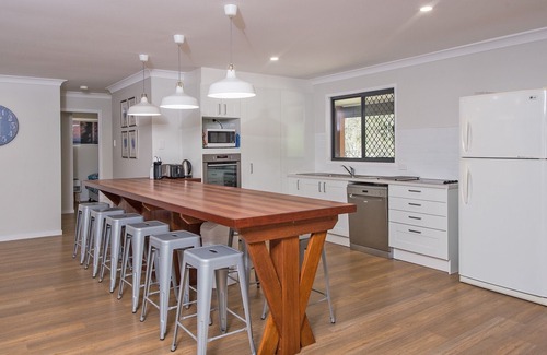 Amity Point House | Stunning Home With Bay Views