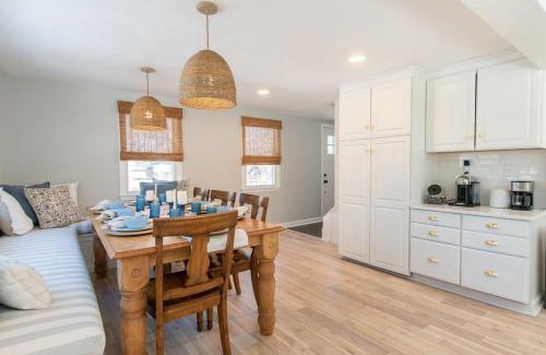Brewster House | Stunning Home with Wet Bar Dog Welcome!