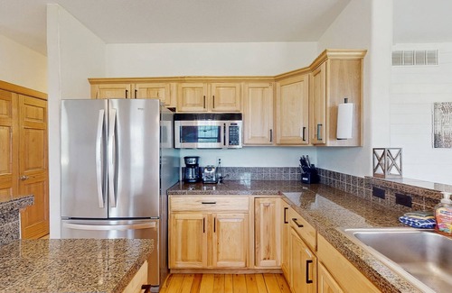 Grand Elk Ranch House | Stunning house w/mountain views, free WiFi, outdoor activities