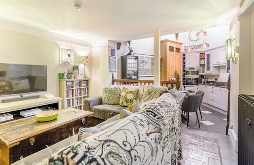 Broadstairs Cottage | Stunning house with so much character literally on the seaside.