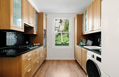 Darling Point Apartment | Stunning in Darling Point with Sydney Harbour Views