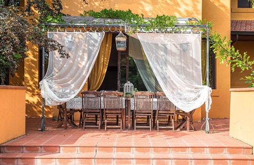 Chianni Villa | Stunning private villa for 12 guests with private pool, WIFI, TV, patio and pets allowed