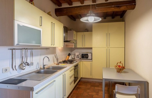Castiglion Fiorentino House | Stunning private villa for 6 guests with WIFI, private pool, TV, terrace and pets allowed