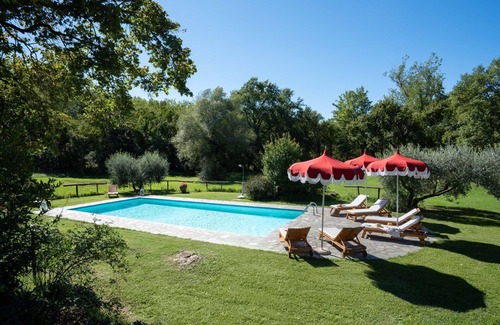 Cicogna Villa | Stunning private villa for 10 people with A/C, WIFI, private pool, TV and pets allowed