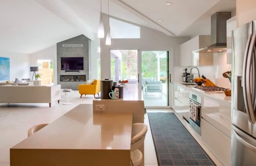 La Jolla Mesa House | Stunning La Jolla Beach House with Views