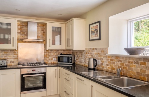 Low Newton Hotel | Stunning Lake fronted Property with Hot Tub - Hammerhole