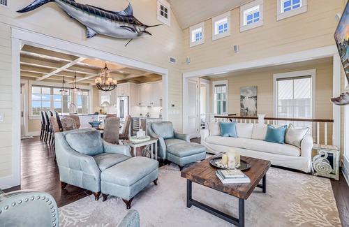 Cinnamon Shore House | Stunning, Lakeside Home near Keira’s Pool & More Cinnamon Shore Amenities.