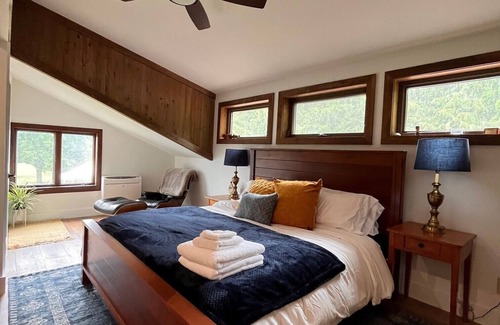 Naples Other | Stunning Lakeview! 5-bedroom farmhouse w/in ground heated pool and hot tub