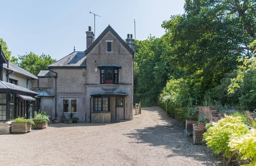 Walmer House | Stunning large family house overlooking Walmer Castle sleeping 16