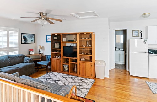 Historic District - North Cottage | Stunning Liberty Lane Carriage House.