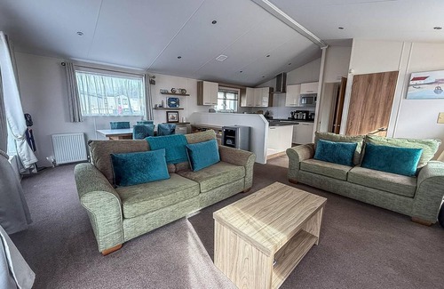 Colchester House | Stunning lodge with full sea views at Coopers Beach Holiday Park ref 49019S