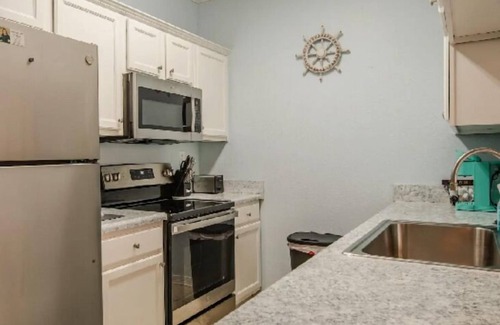 Long Beach Condo | Stunning Long Beach Condo With Ocean View!
