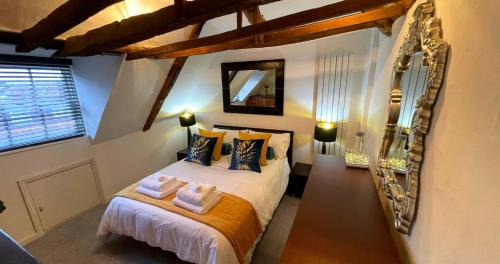 New Forest District Apartment | Stunning Luxury Apartment in Central Lymington