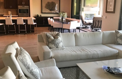 Chandler House | Stunning Luxury Brand Modern Executive home