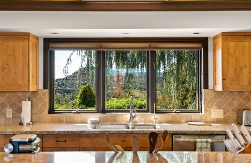 Sedona House | Stunning Luxury Paradise with Views, Pool and Hot Tub in Sedona! Sedona Paradise
