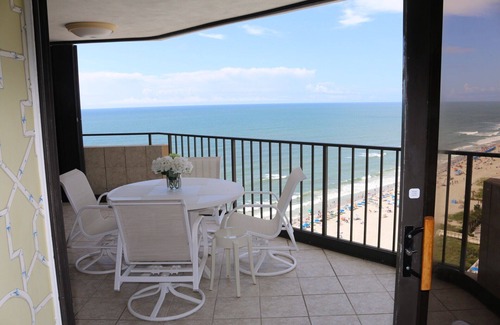 Myrtle Beach Condo | Stunning! Maisons-Sur-Mer Oceanfront Luxury!